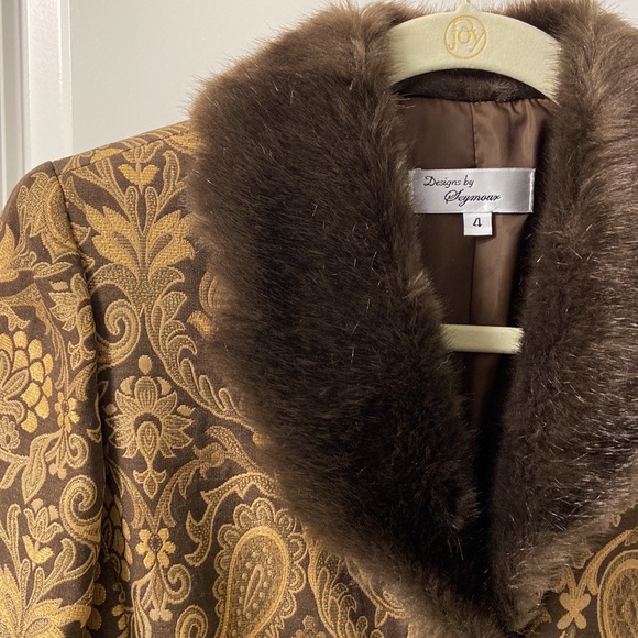 Designs by Seymour Womens tailored suit with pencil skirt - Picture 4 of 7